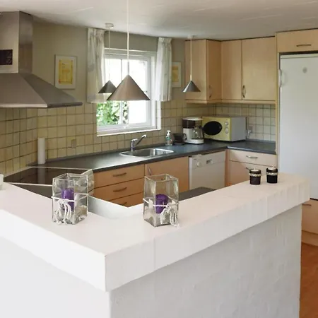 Three-bedroom Holiday In Saby Сasa de vacaciones *