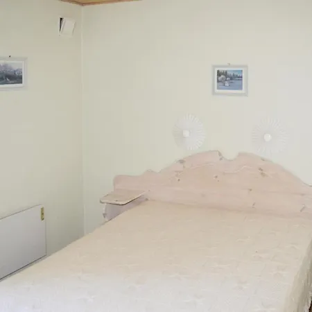 Three-bedroom Holiday In Saby Сasa de vacaciones