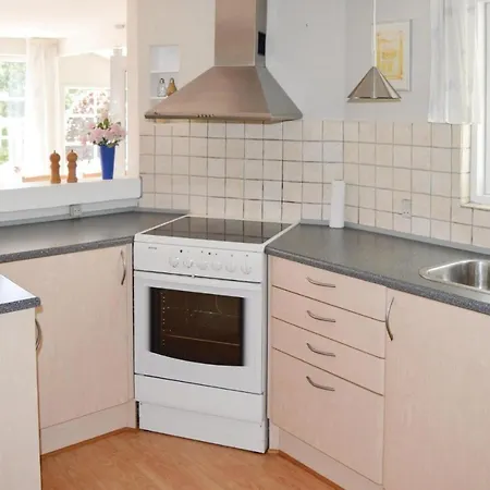 Three-bedroom Holiday In Saby Сasa de vacaciones *